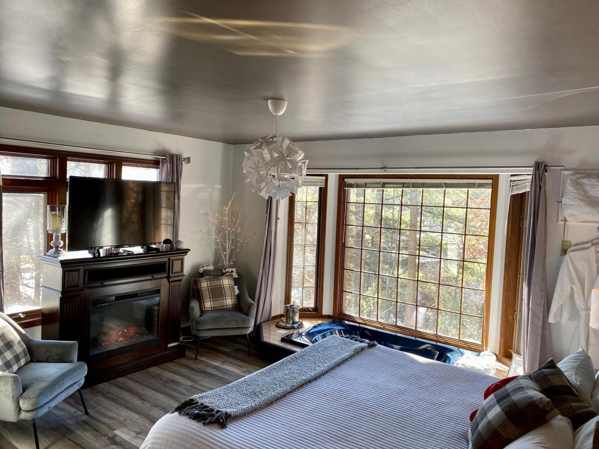 Otter Creek Eau Claire Altoona Bed & Breakfast Bagian luar foto
