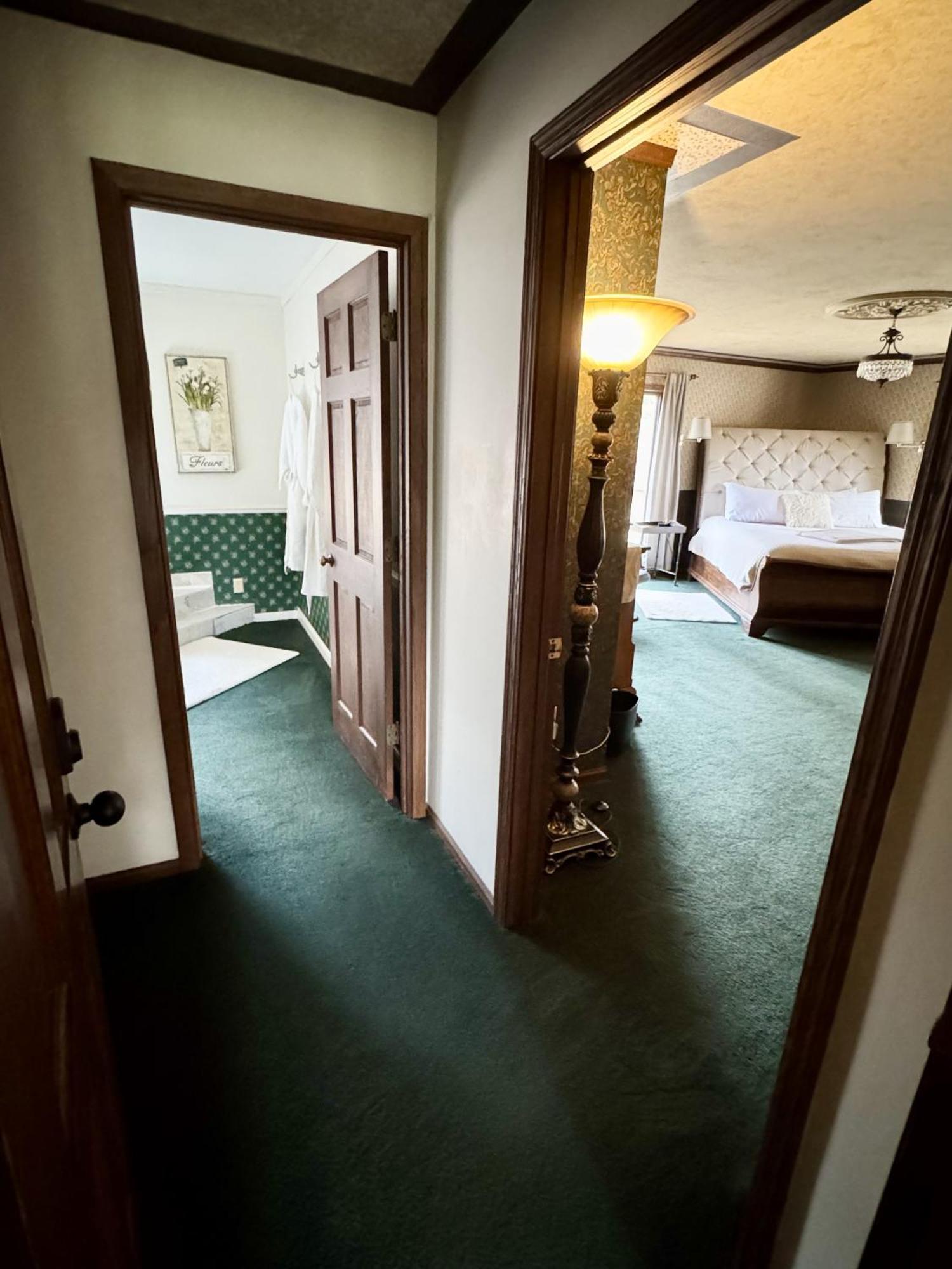 Otter Creek Eau Claire Altoona Bed & Breakfast Bagian luar foto