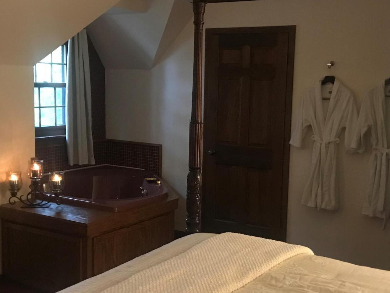 Otter Creek Eau Claire Altoona Bed & Breakfast Bagian luar foto